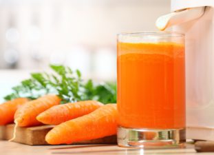 С помощью каких народных средств можно избавиться от глистов?