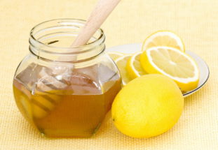 Молоко с чесноком отличное решение проблемы с паразитами